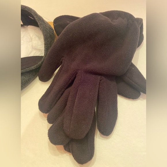 Levi’s Men’s Knit Flat Cap and Gloves Set Size S/M Newsboy or Scally Cap - Picture 5 of 6